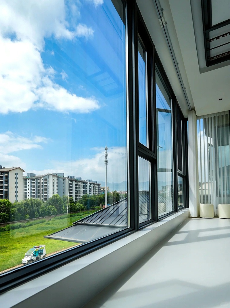 封窗选对，阳光满屋☀️宅家人的梦中情窗_3_伊盾门窗_来自小红书网页版